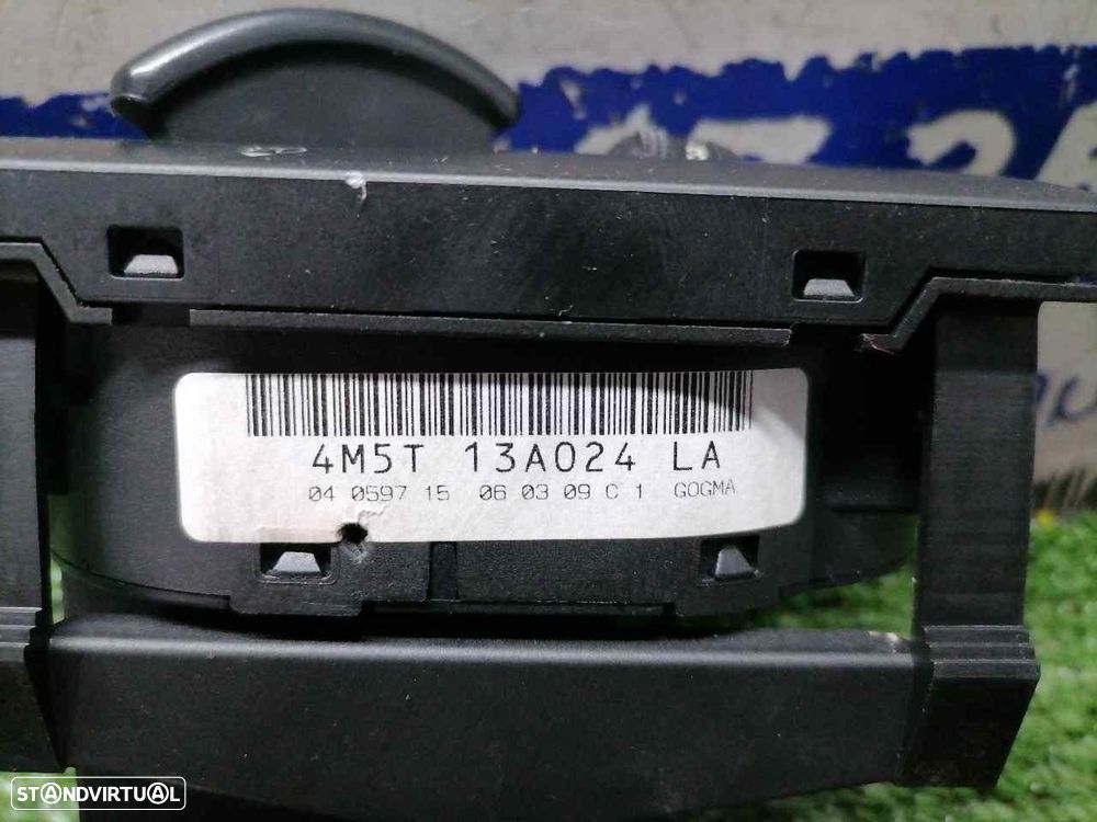 COMANDO LUZES FORD FOCUS II SEDAN 2006 -4M5T13A024LA - 2