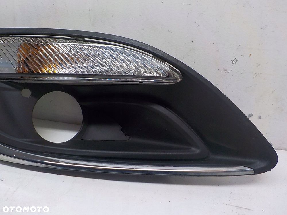 ASTRA J IV LIFT KIERUNKOWSKAZ PRAWY KRATKA ATRAPA ZDERZAKA PRAWA ZAŚLEPKA - 5
