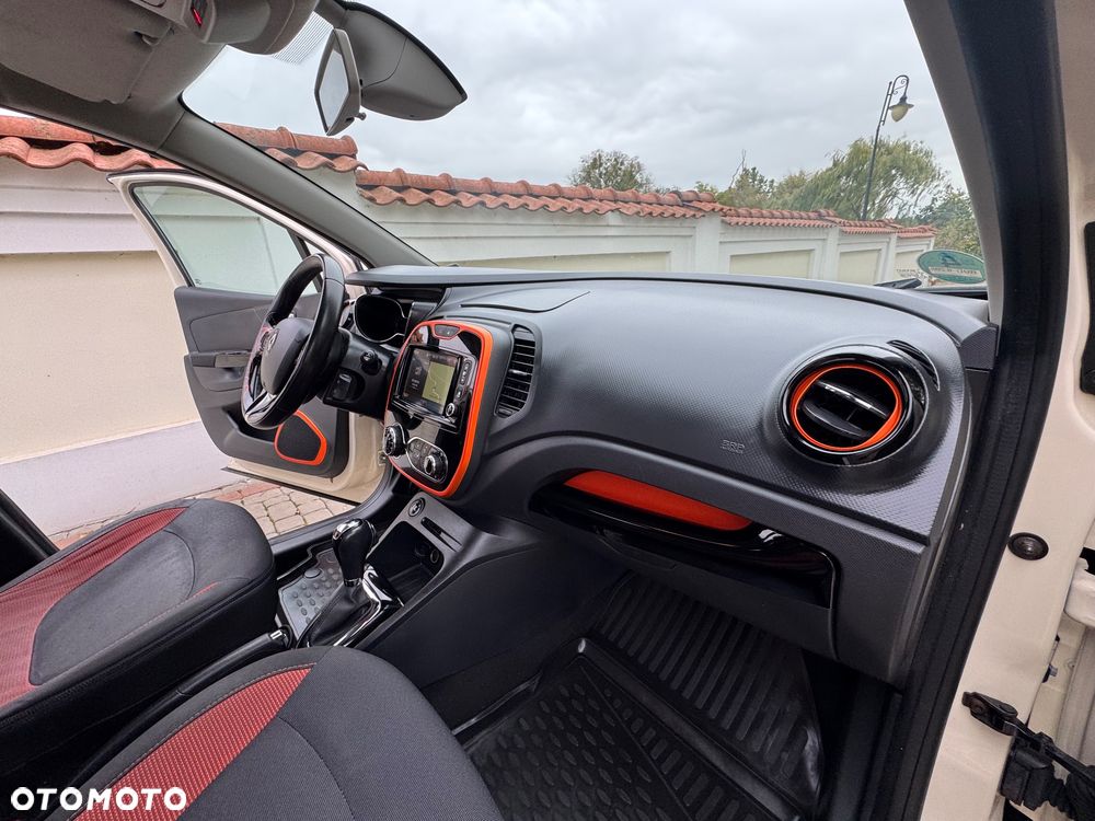 Renault Captur - 24