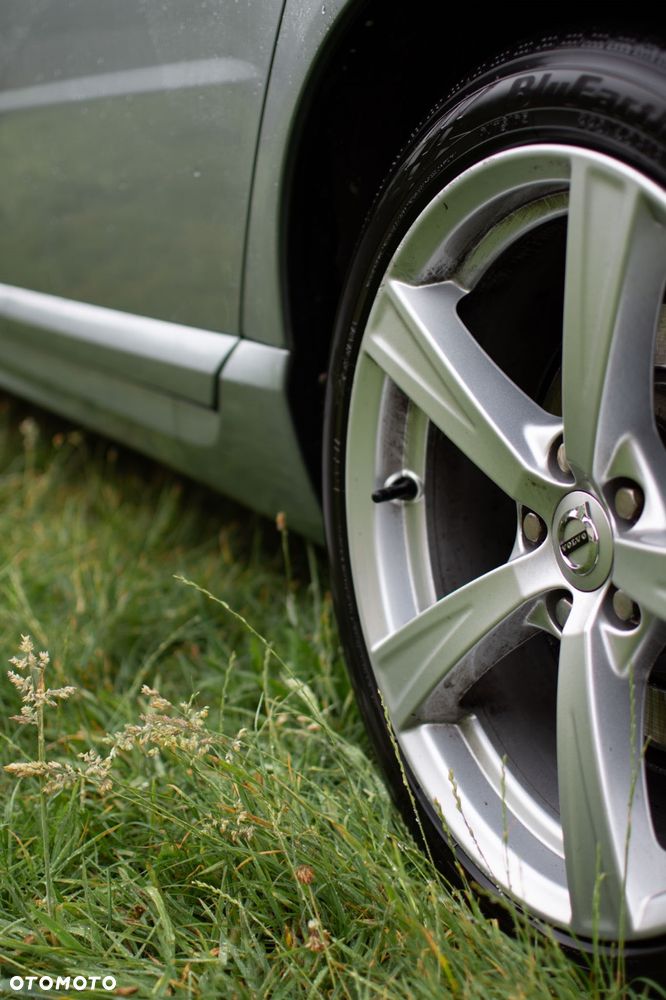 Volvo V70 2.5T Ocean Race - 4