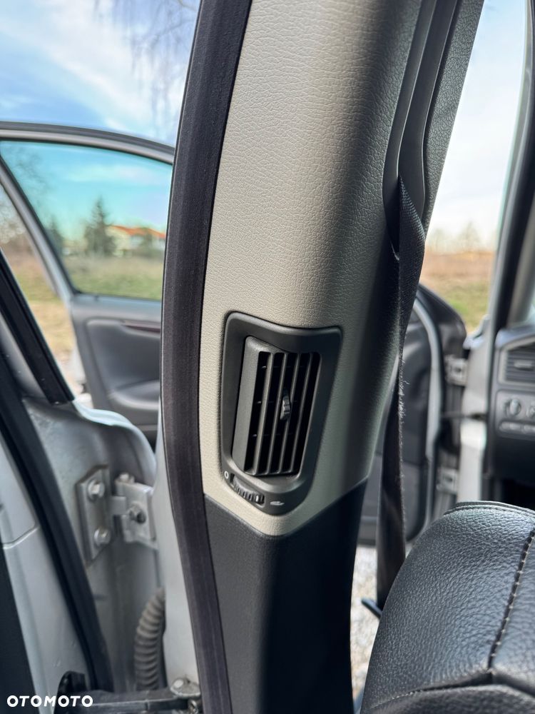 Volvo S60 2.4 D - 16