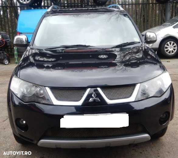 Dezmembrari/Dezmembrez Mitsubishi Outlander 4X4 2.2 dCi Manual 4HN