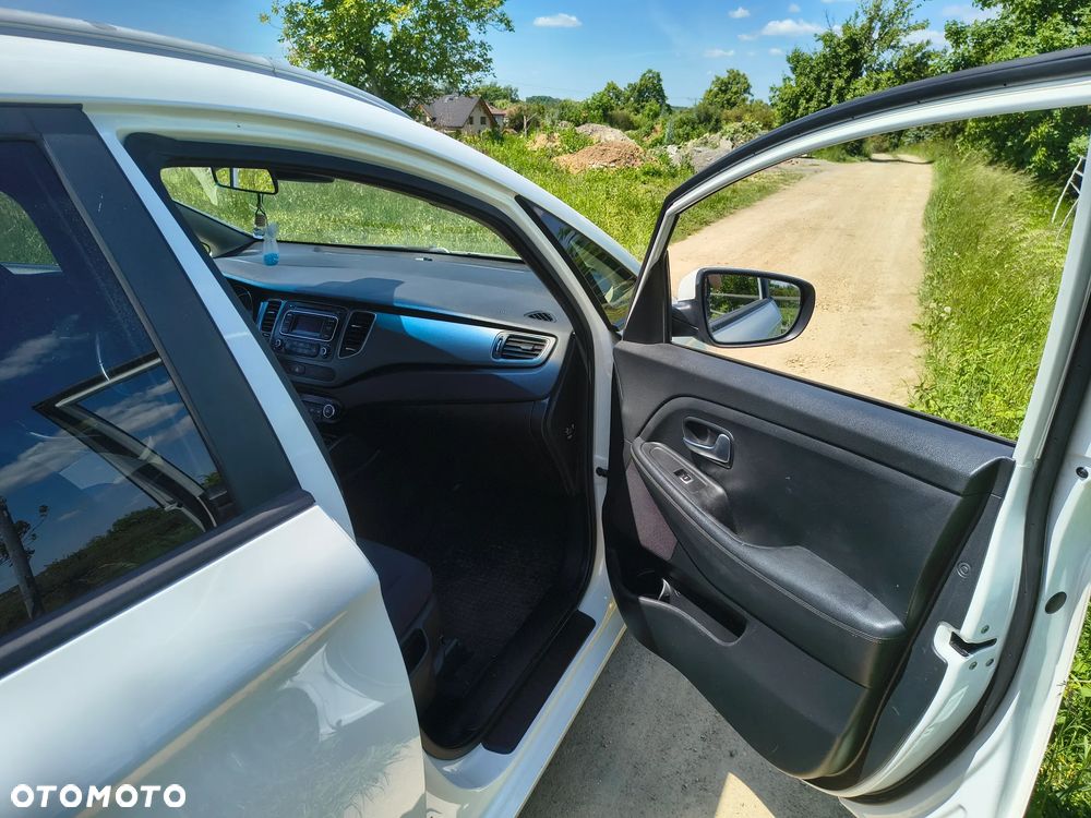 Kia Carens 1.6 GDI L EU6 - 15