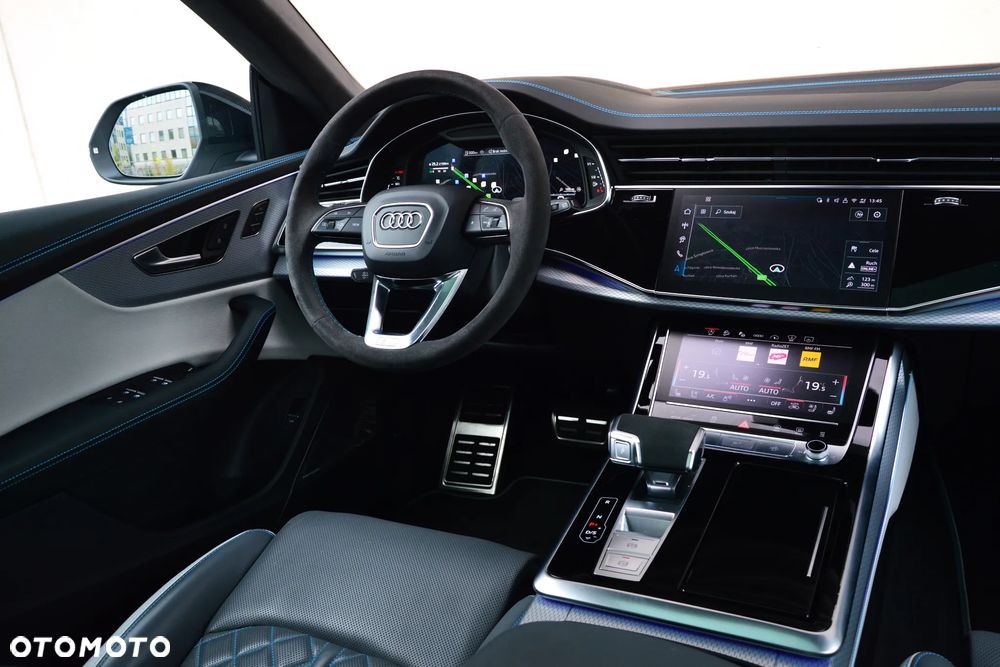 Audi SQ8 2025