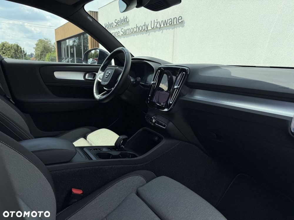 Volvo XC 40 - 26