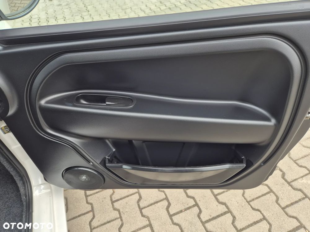 Microcar M.GO - 8