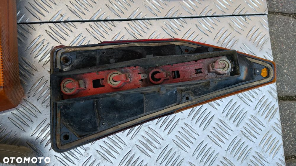 Lampa prawy tył VW Passat B1 sedan kombi passat B2 kombi - 13