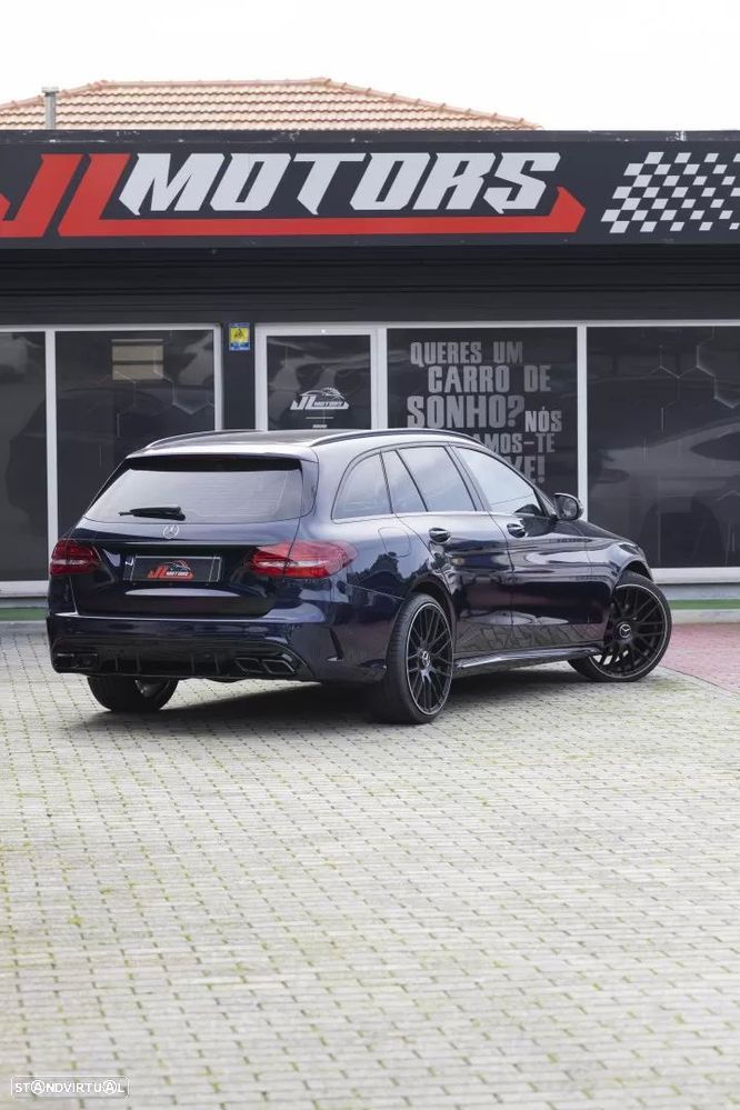 Mercedes-Benz C 180 - 32