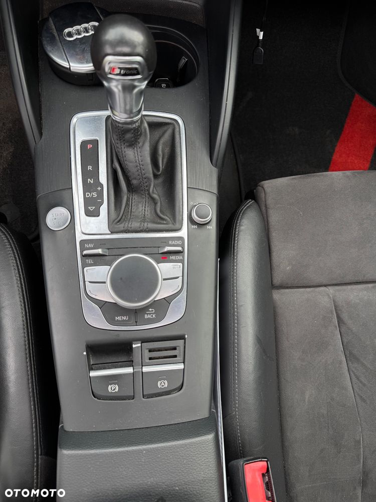 Audi A3 Sportback 2.0 TDI S tronic S line Sportpaket - 28