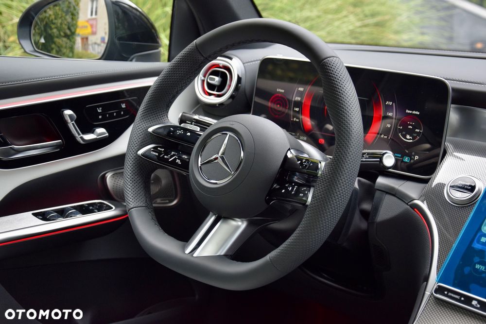 Mercedes-Benz GLC 300 mHEV 4-Matic AMG Line - 18