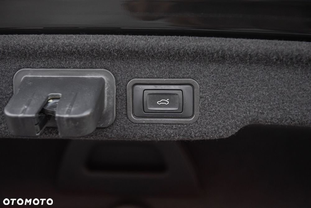 Audi A8 3.0 TDI DPF quattro tiptronic - 35