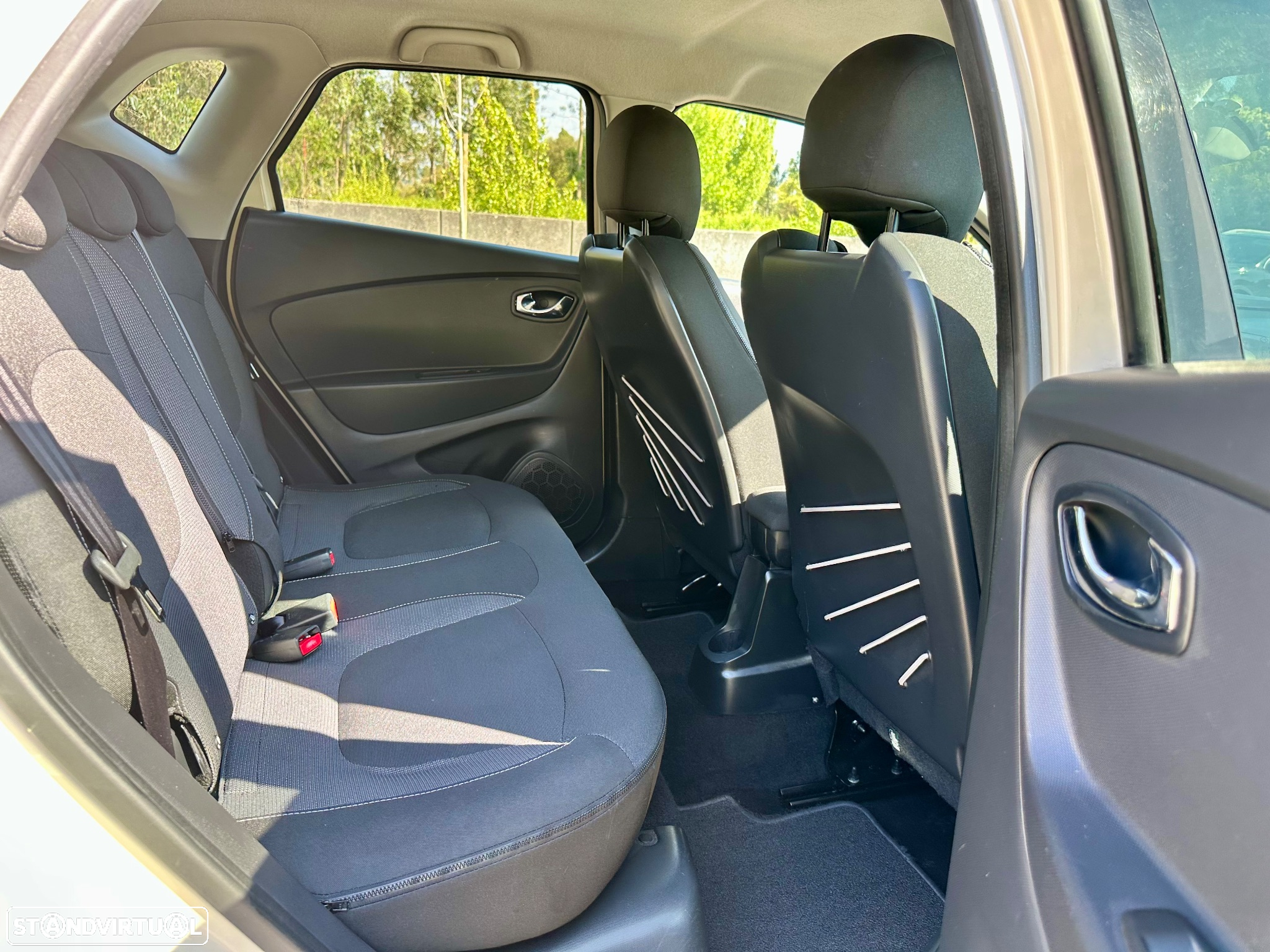 Renault Captur 0.9 TCE Exclusive - 31
