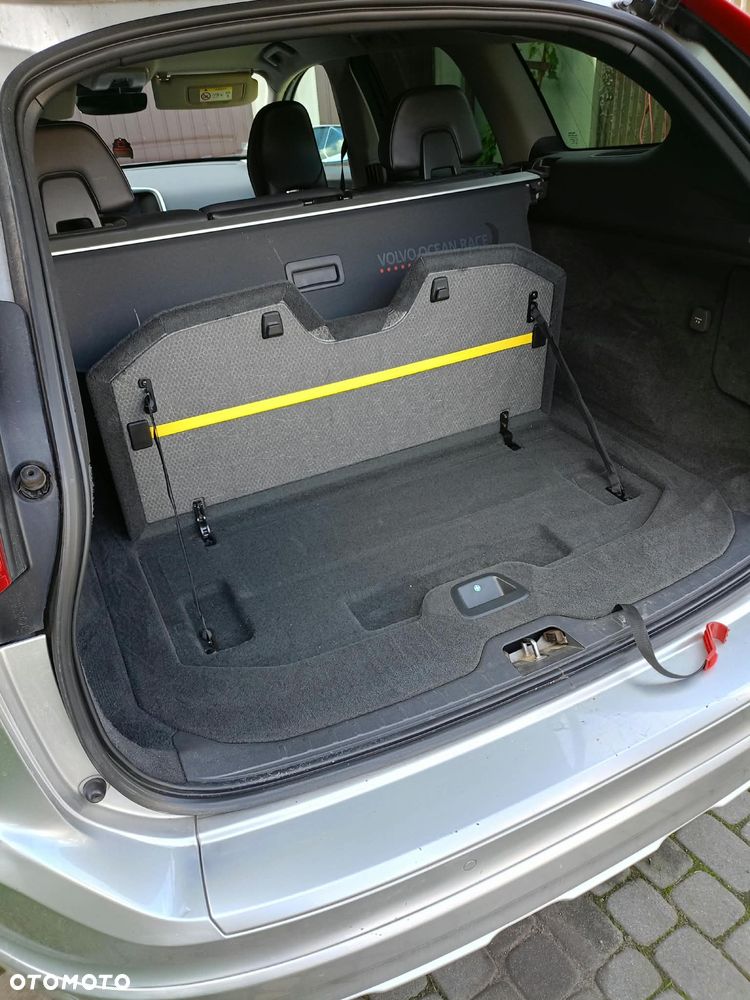 Volvo XC 60 D4 Drive-E Ocean Race - 22