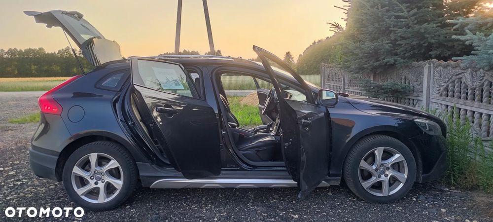 Volvo V40 Cross Country D4 Geartronic Ocean Race - 17