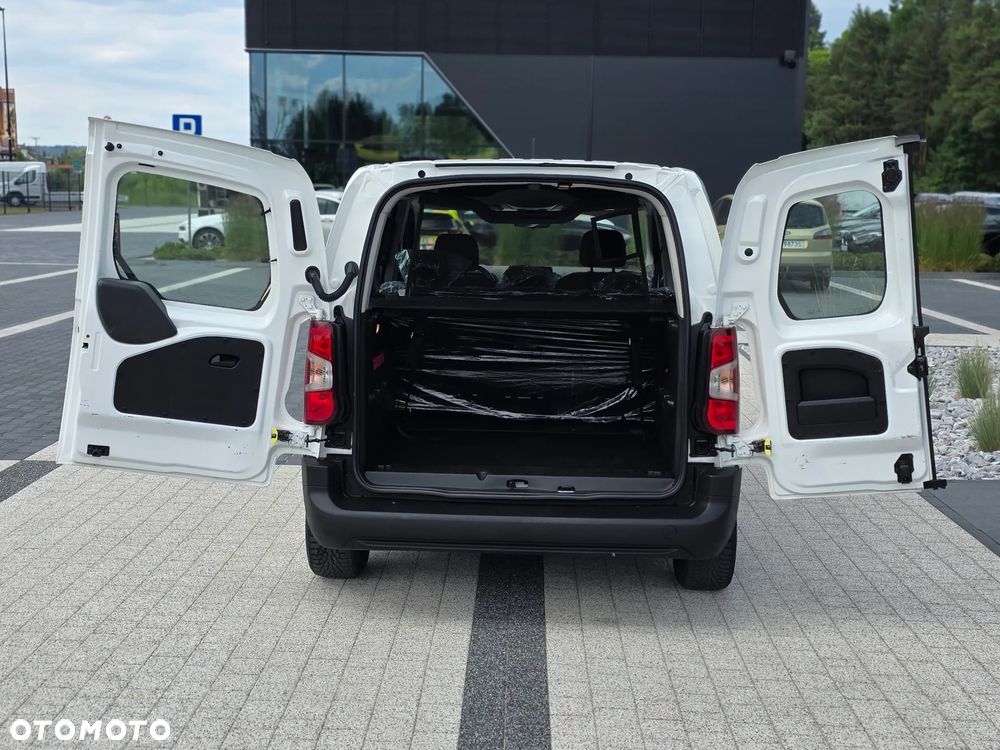 Toyota Proace City Verso 1.2 D-4T Business - 9