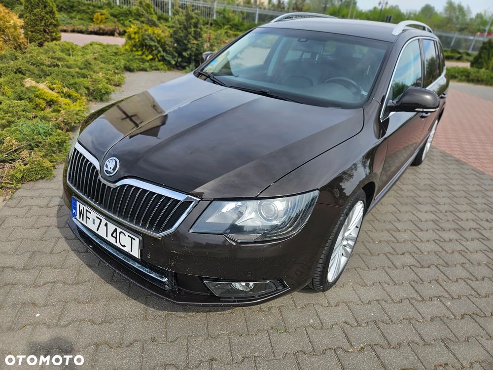 Skoda Superb 2.0 TDI 4x4 Business DSG - 17