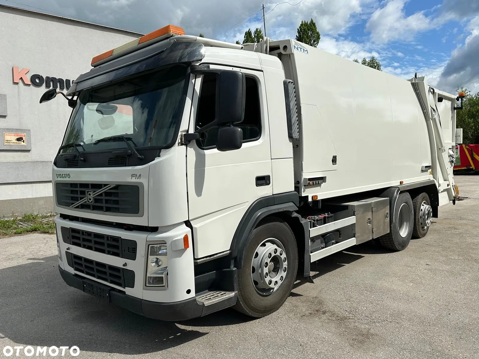 Volvo FM9 śmieciarka do segregacji NTM 20m3 EURO 5 - 4