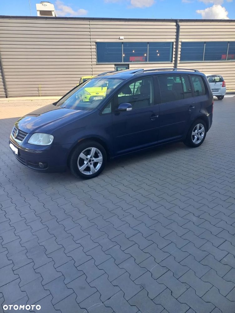 Volkswagen Touran - 5