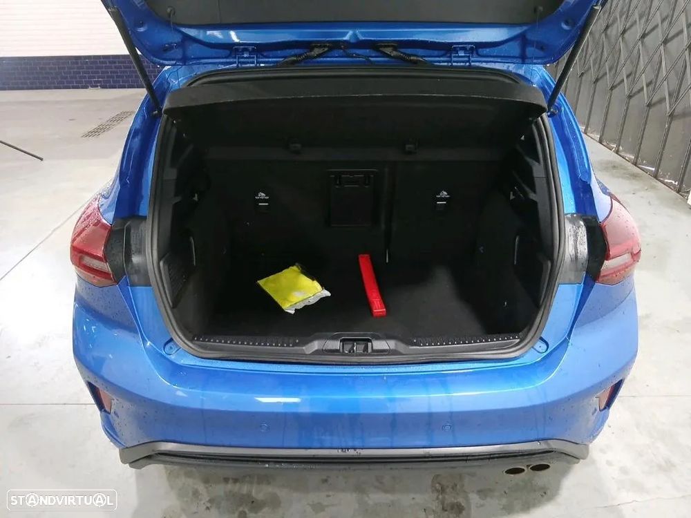 Ford Focus 1.0 EcoBoost MHEV ST-Line X Aut. - 17