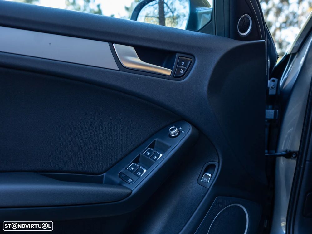 Audi A4 Avant 2.0 TDI Business Line Sport - 11