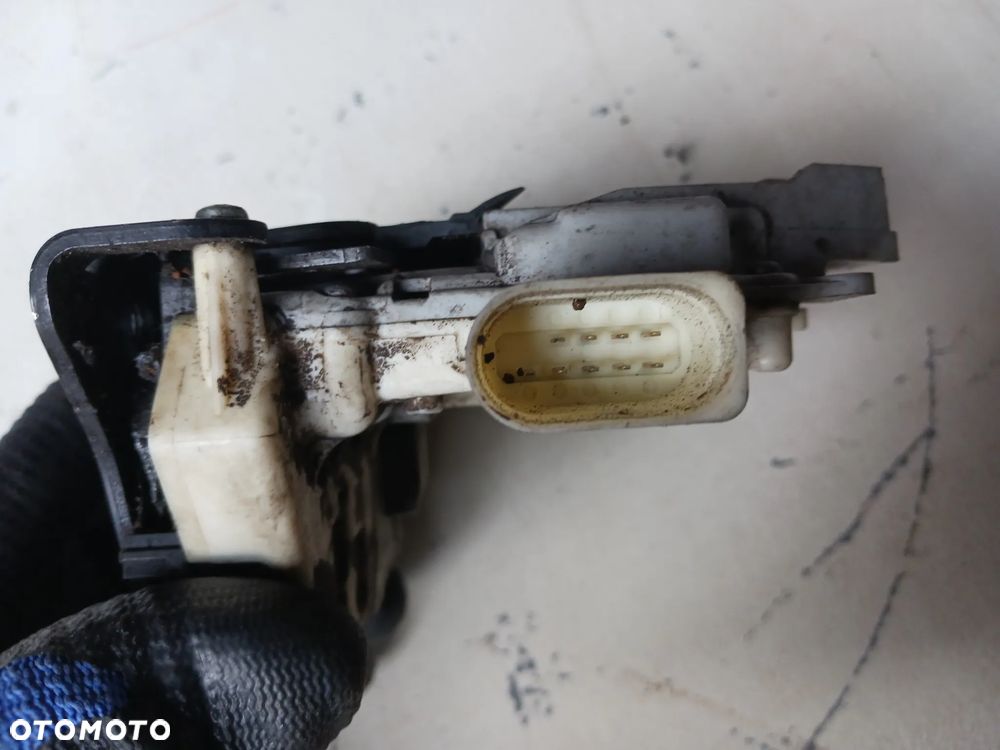 Zamek drzwi Volkswagen Passat B6 sedan kombi 9PIN prawy lewy przód tył przedni tylny 3C1837916A 3C4839016A 3C4839015A 3C1837015A - 2