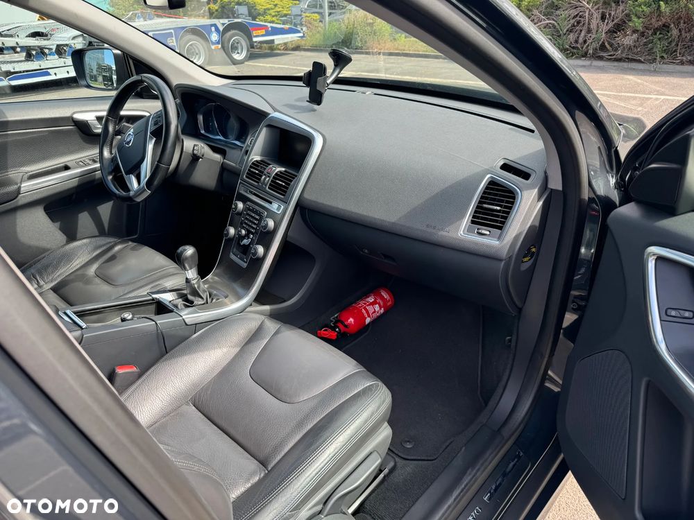 Volvo XC 60 - 6