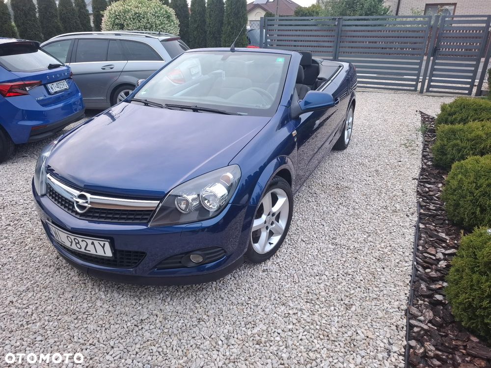 Opel Astra 1.8 Edition 111 Jahre - 3