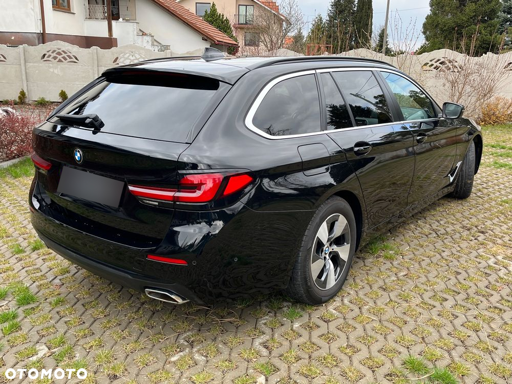 BMW Seria 5 520d xDrive Luxury Line - 17