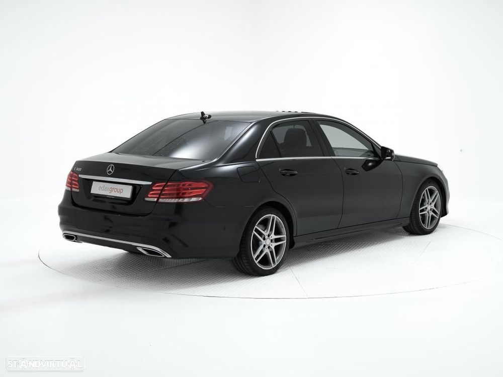 Mercedes-Benz E 300 Bluetec Hybrid Avantgarde - 3