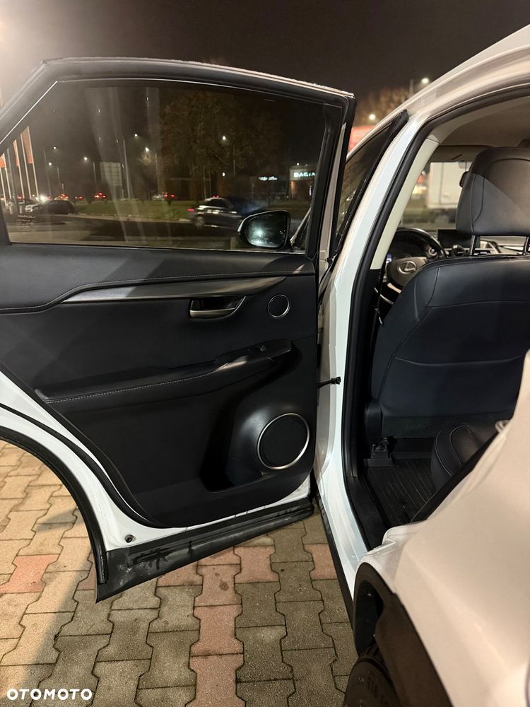 Lexus NX 300h Elegance AWD - 13