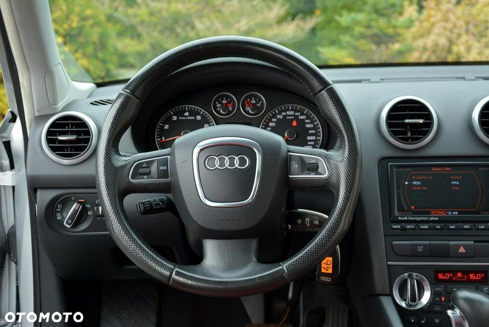 Audi A3 Sportback 1.8 TFSI Attraction S tronic - 24