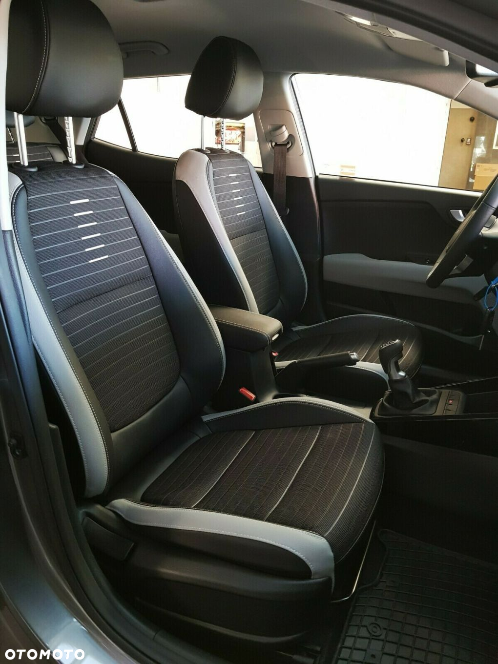 Kia Stonic 1.2 L - 18