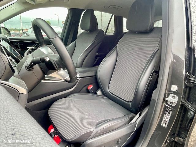 Mercedes-Benz GLC 300 de 4Matic - 34