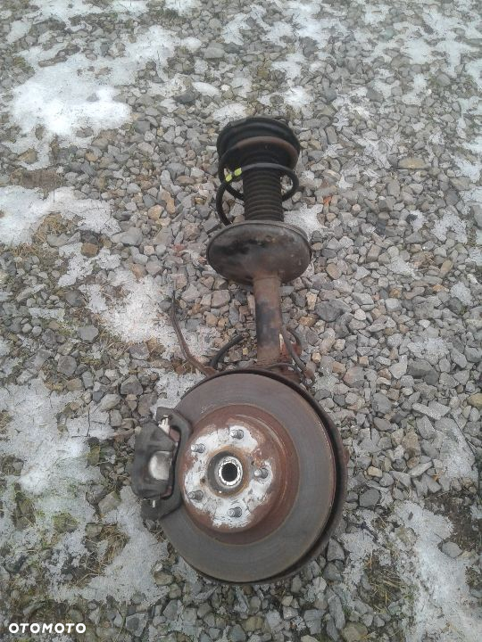 Zwrotnica amortyzator Toyota Rav4, 1994-2000r, lewa,prawa, przebieg 34 tyś km - 2