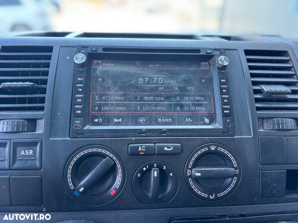 Volkswagen Transporter - 11