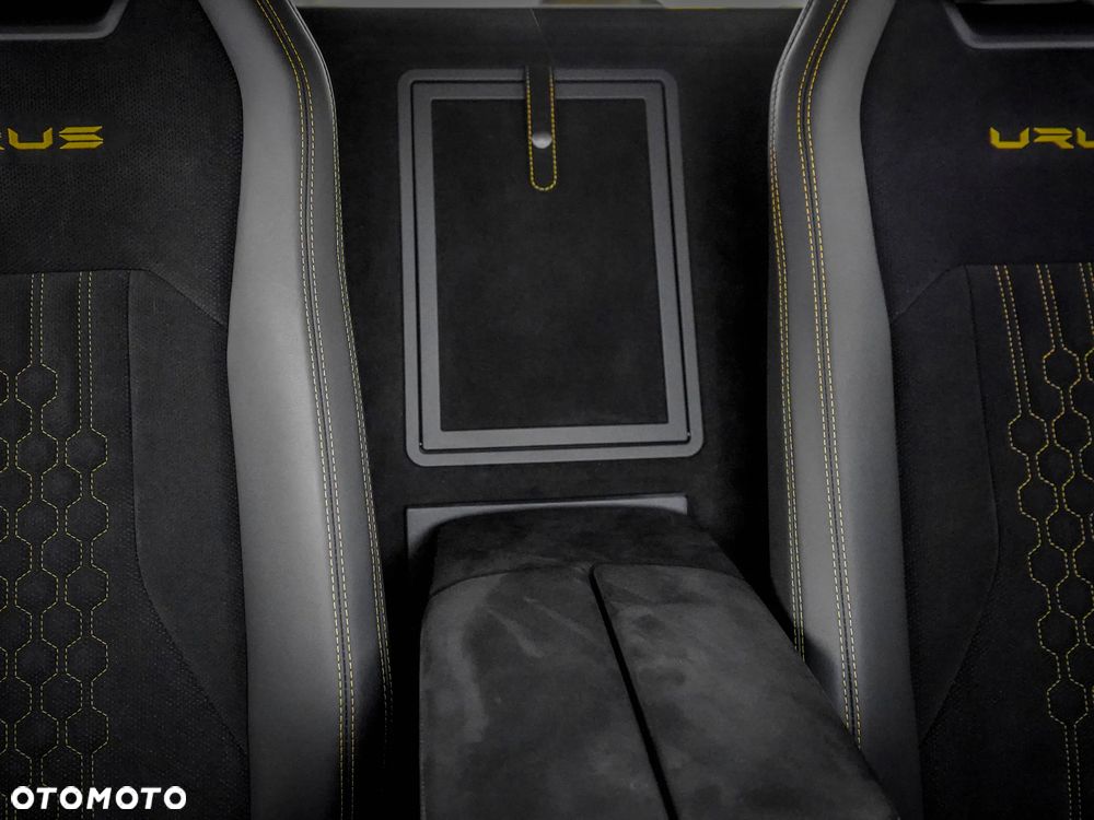 Lamborghini Urus - 37