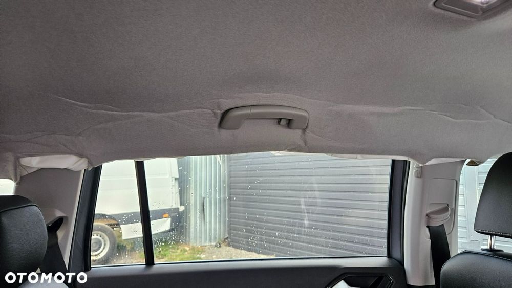 Volkswagen Tiguan - 33