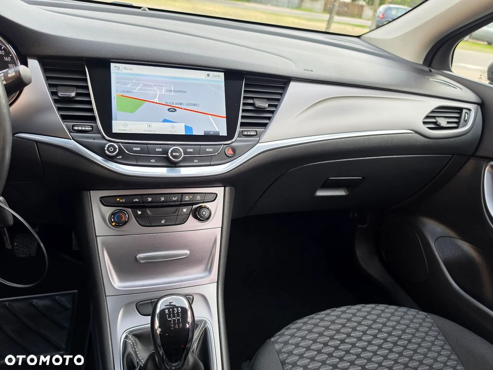 Opel Astra 1.4 Turbo Innovation - 16