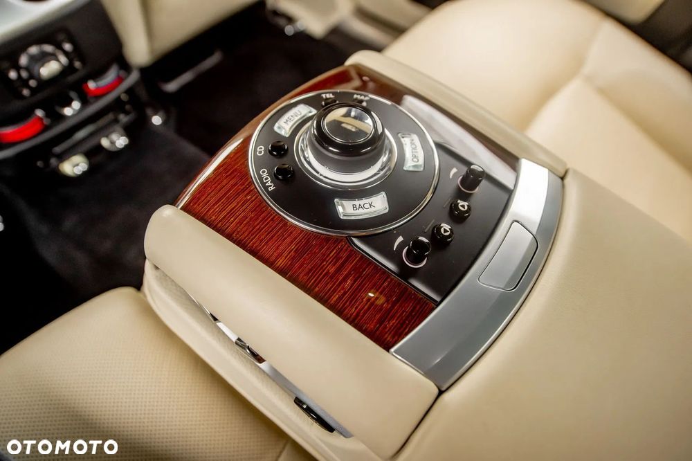 Rolls-Royce Ghost - 19