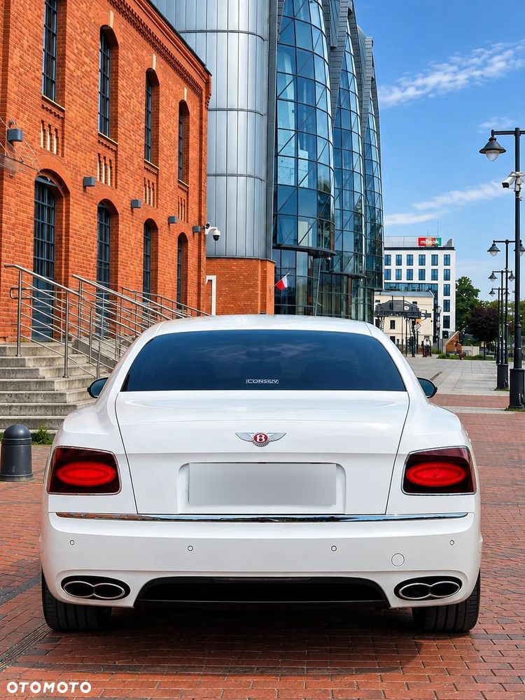 Bentley Flying Spur - 6