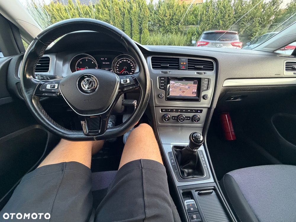 Volkswagen Golf - 13