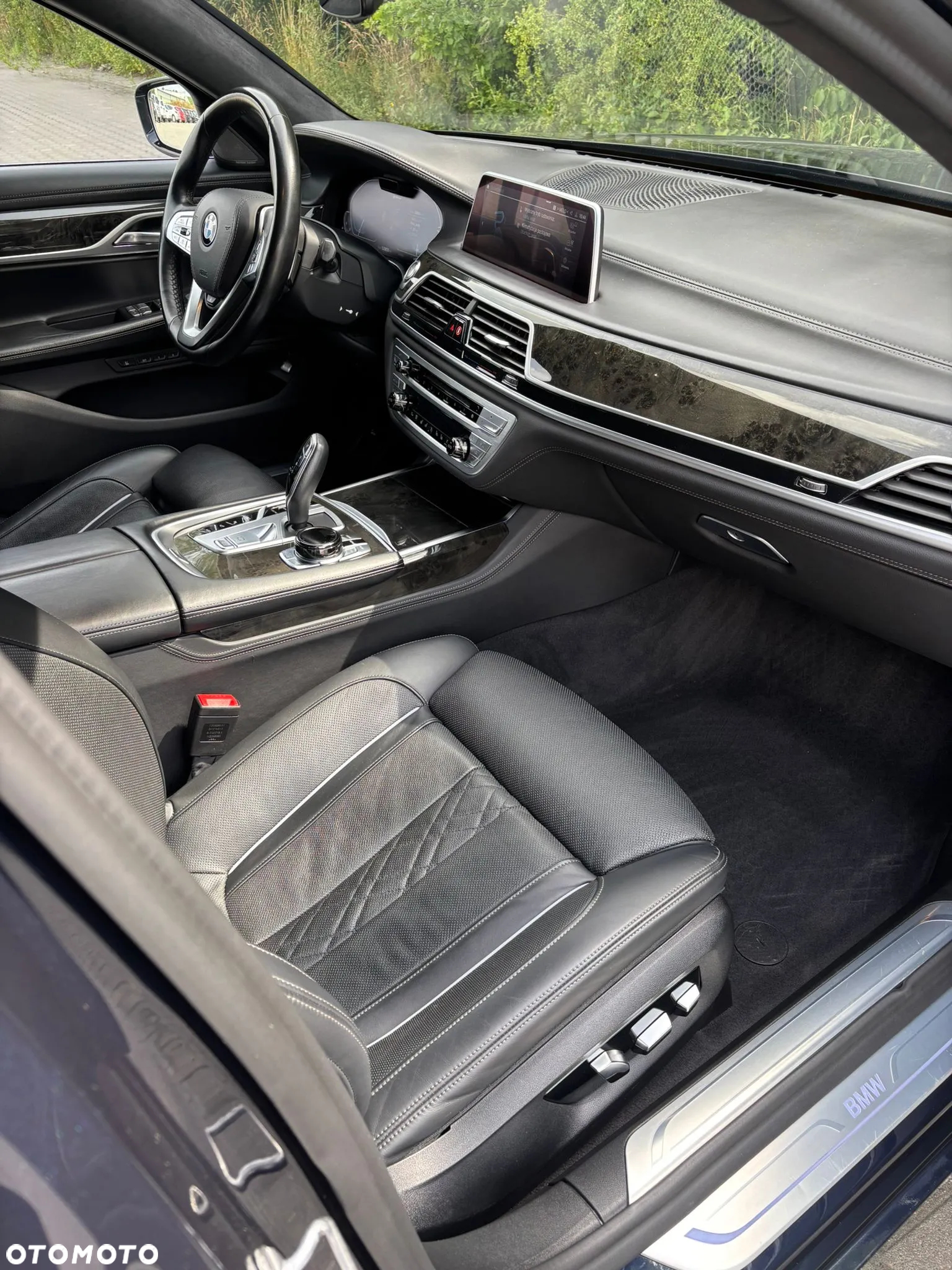 BMW Seria 7 - 23