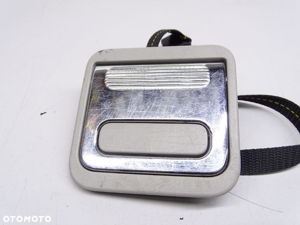 Mercedes ML W164 KLAMKA UCHWYT PODLOGI BAGAZNIKA 1646800584 - 2