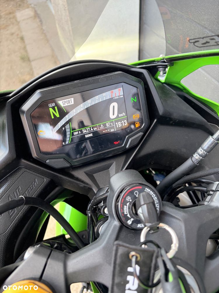 Kawasaki ZXR - 3