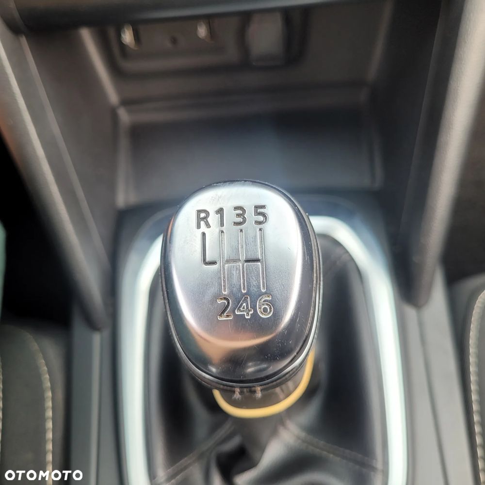 Renault Megane TCe 115 GPF ZEN - 10