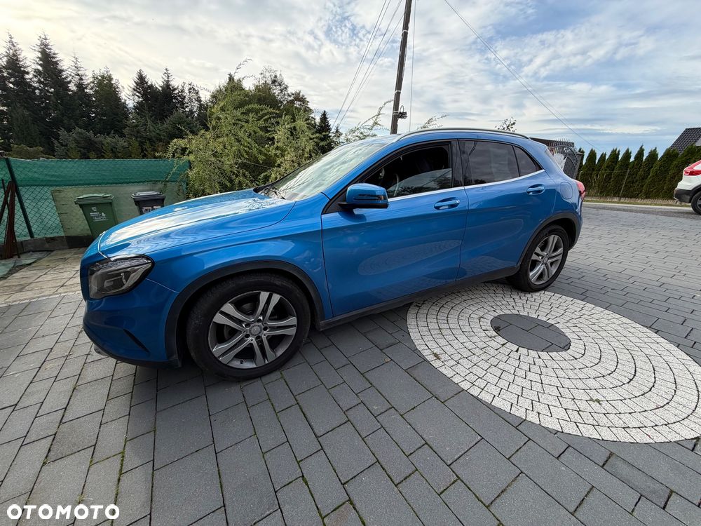Mercedes-Benz Gla 2016 photo 2
