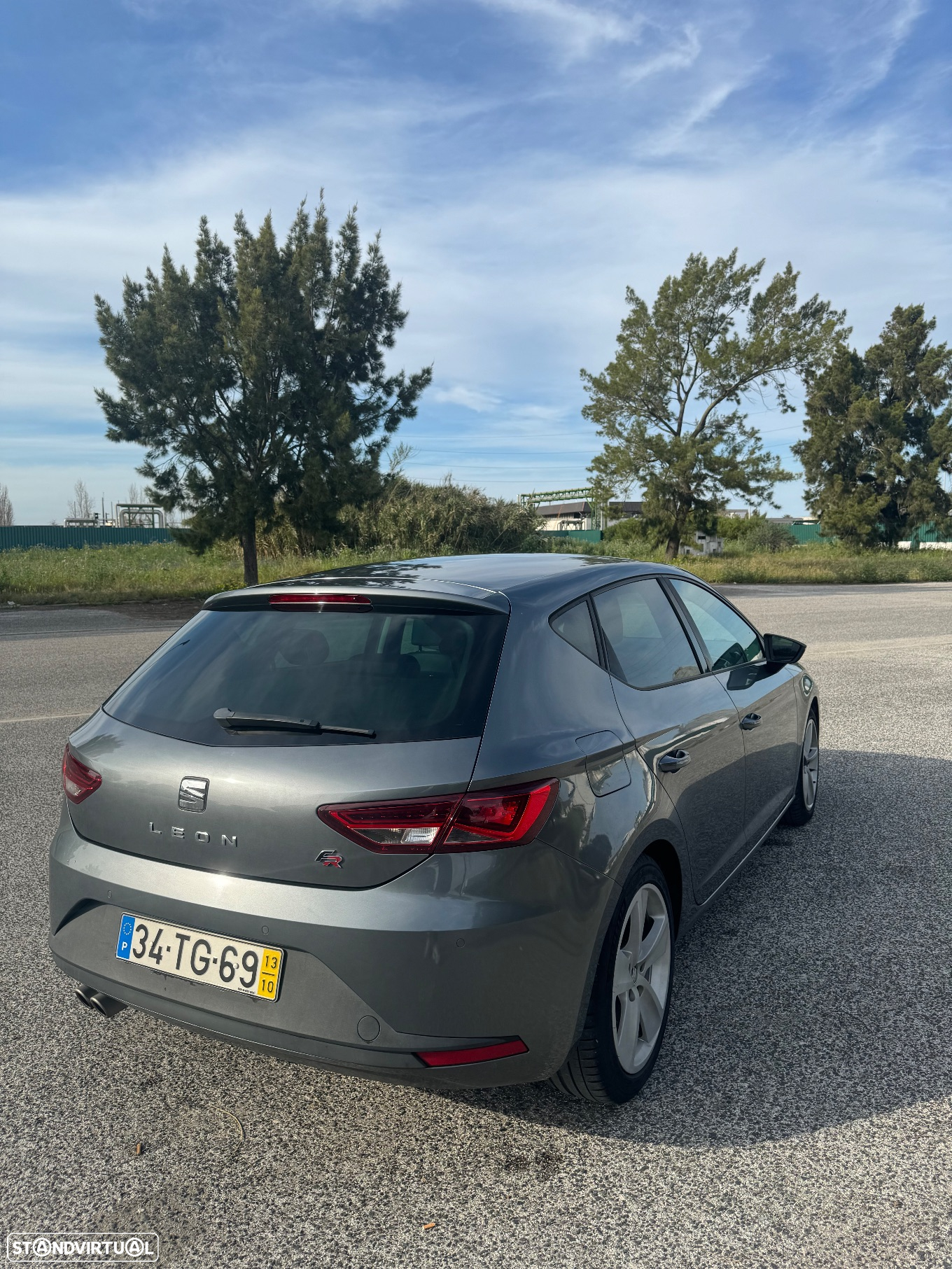 SEAT Leon 2.0 TDI DPF Ecomotive FR - 2