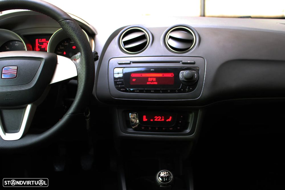 SEAT Ibiza 1.6 TDI Sport DPF - 18