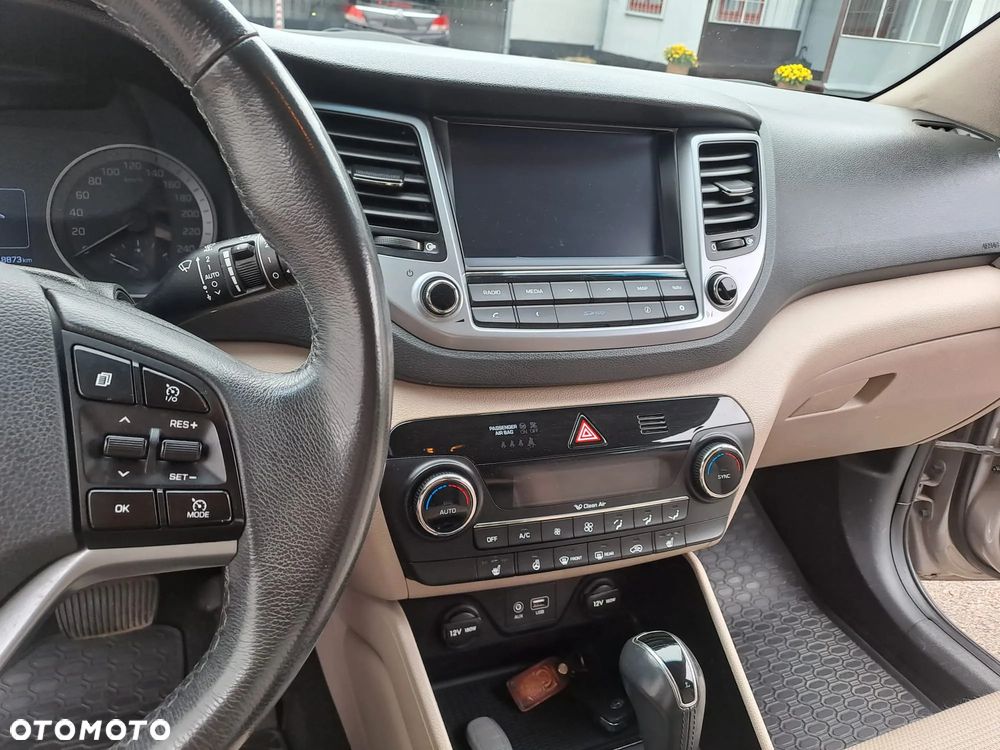Hyundai Tucson - 10