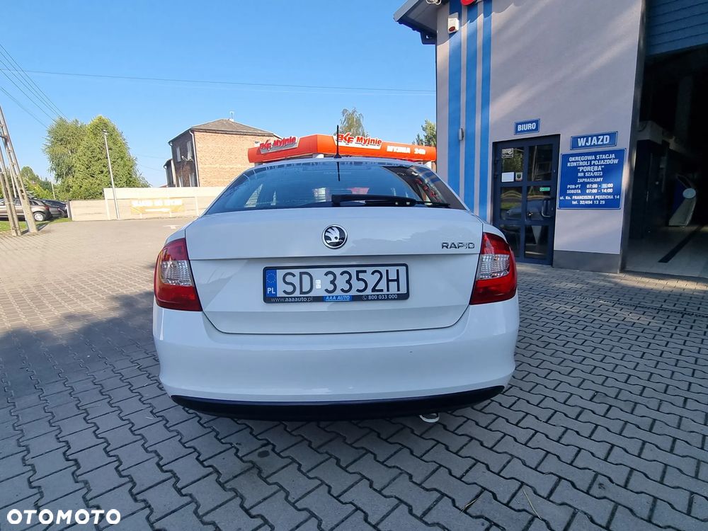 Skoda RAPID 1.2 TSI Ambition - 10